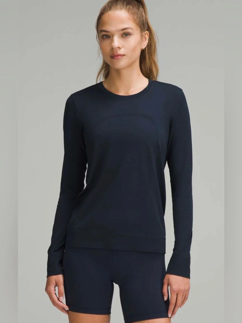 Lululemon Swiftly Tech Relaxed Long-Sleeve Shirt Tee Navy Size 4 Small